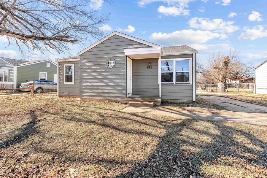866 Seneca Ave, Salina, KS 67401 - Image #2