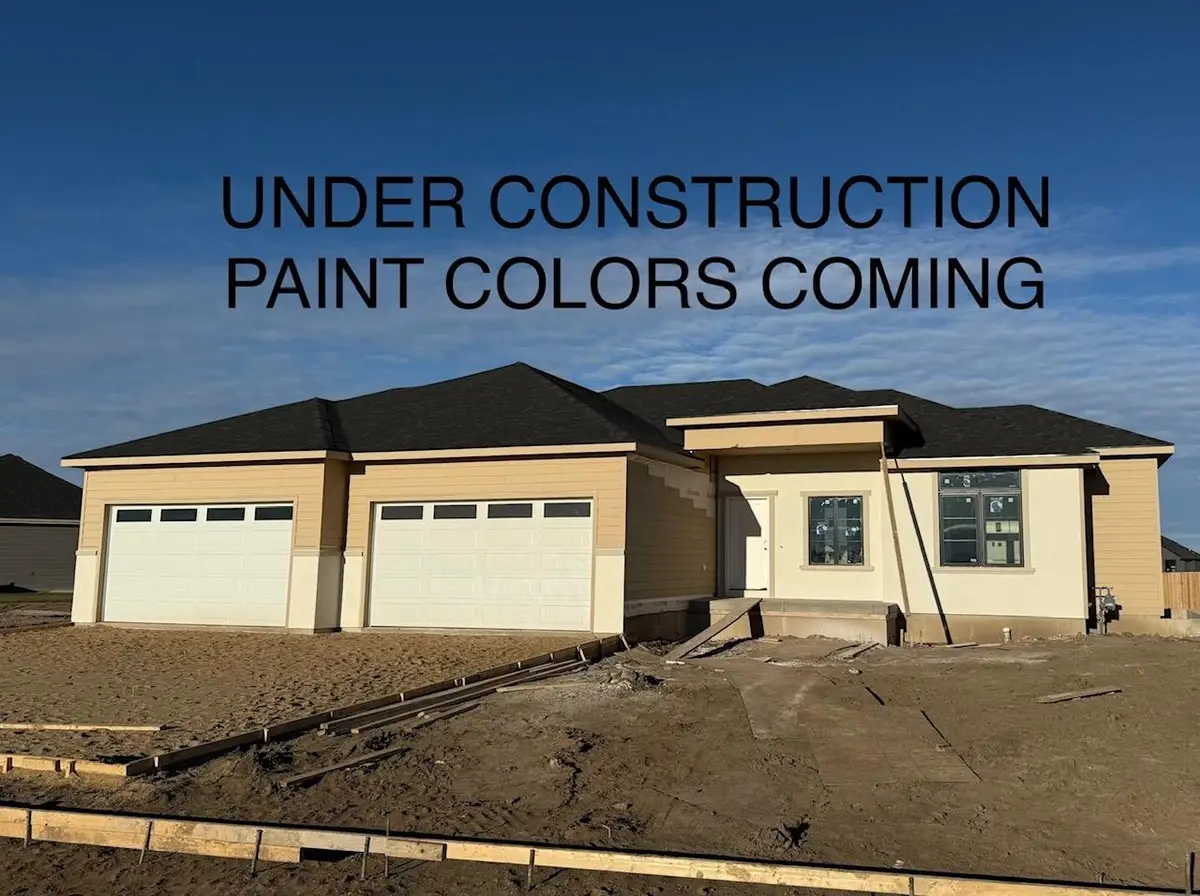 1151 Vista Sur Dr, Salina, KS 67401 - Image #1