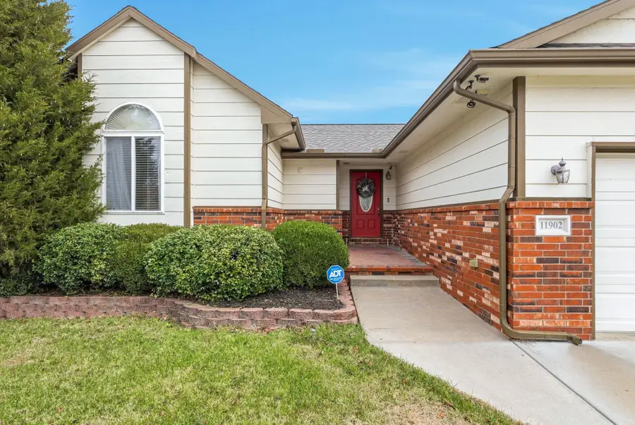 11902 W Grant Ct, Wichita, KS 67209 - Image #3