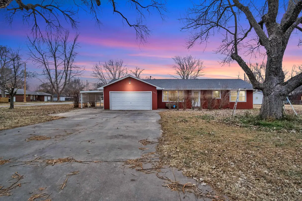 1250 W Sullivan Cir, Wichita, KS 67204 - Image #1