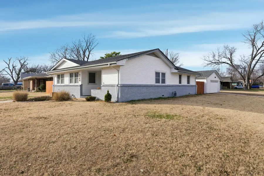 1304 W 29th St S, Wichita, KS 67217 - Image #2