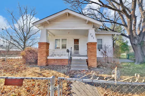 201 N Meridian Ave, Wichita, KS 67203