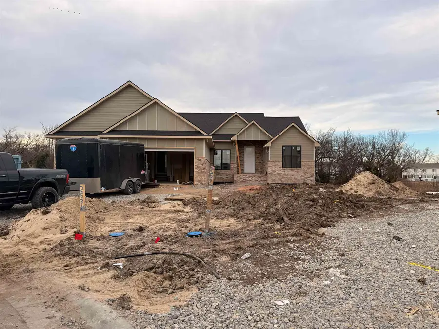 2531 S Clear Creek St, Wichita, KS 67230 - #2