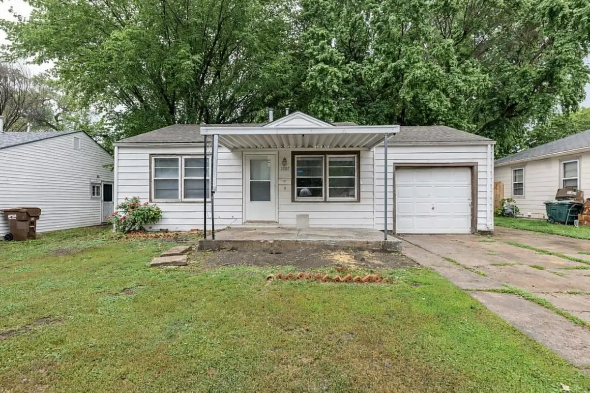 1007 Waverly St, Wichita, KS 67218 - Image #1