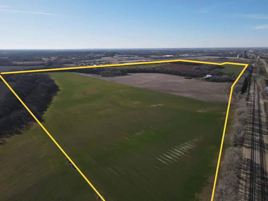 2314, 2338 E Old Highway 40, New Cambria, KS 67470 - Image #2