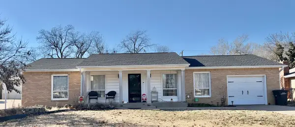 1211 N 7th, Arkansas City, KS 67005