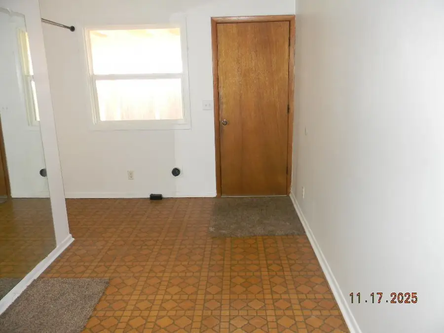 354 N Slade, Haysville, KS 67060 - Image #2