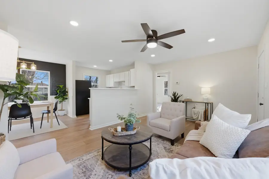 908 N Ridgewood Dr, Wichita, KS 67208 - Image #3