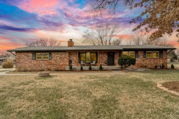 443 S Callahan Dr, Wichita, KS 67209