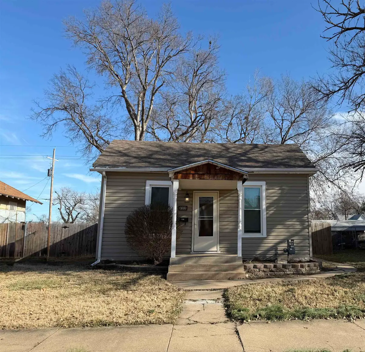 855 S 5th St, Salina, KS 67401 - #1