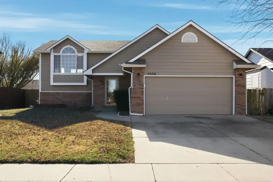 4426 E Falcon St, Wichita, KS 67220-1776 - Image #3