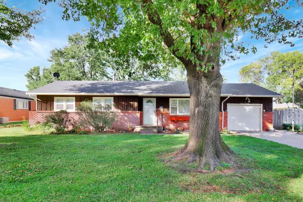 635 N Wolf St, Cheney, KS 67025