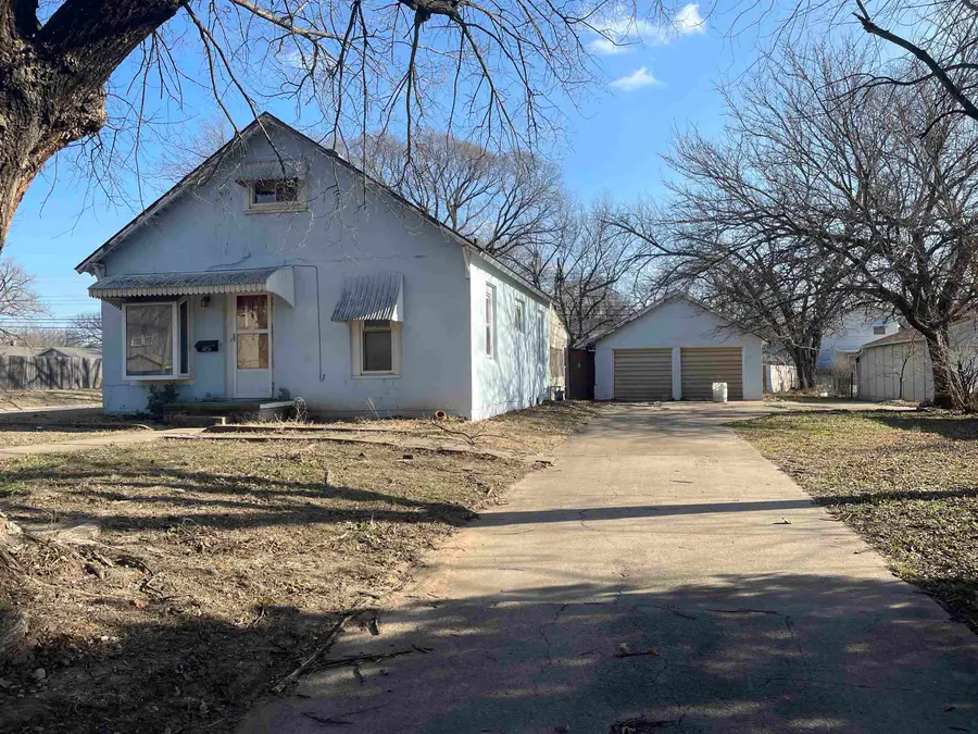 1031 N Jefferson Ave, Wellington, KS 67152 - Image #2