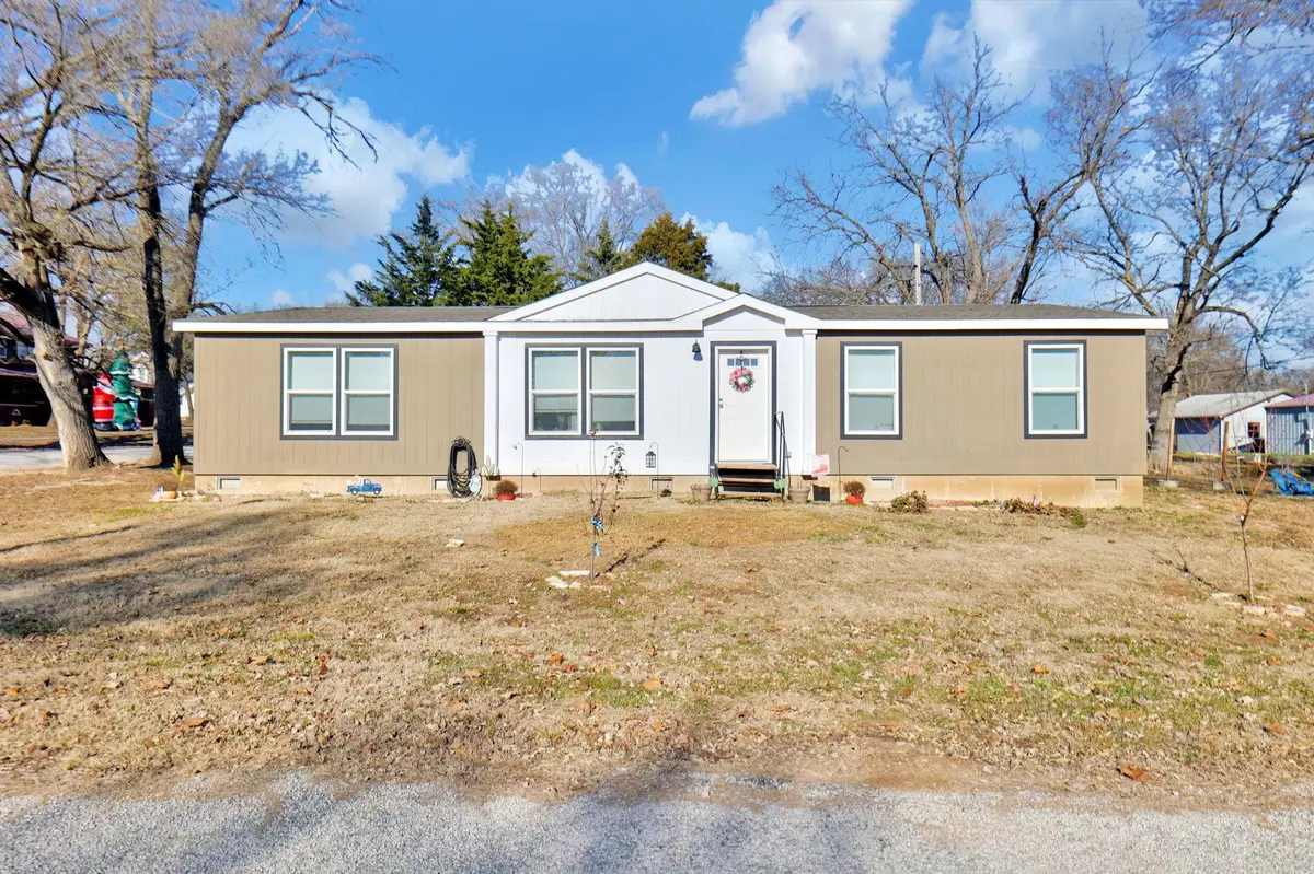 216 W Vine St, Leon, KS 67074 - Image #1