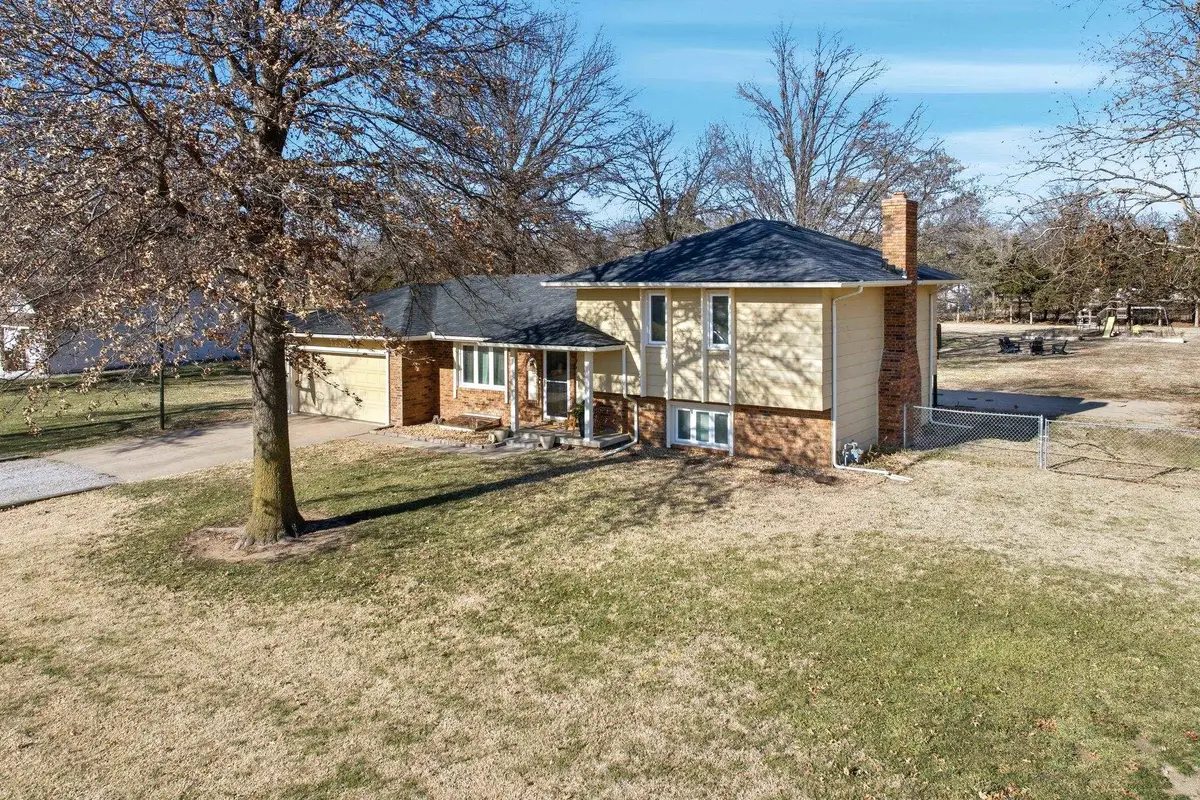 2220 W 60th St N, Wichita, KS 67204 - Image #1