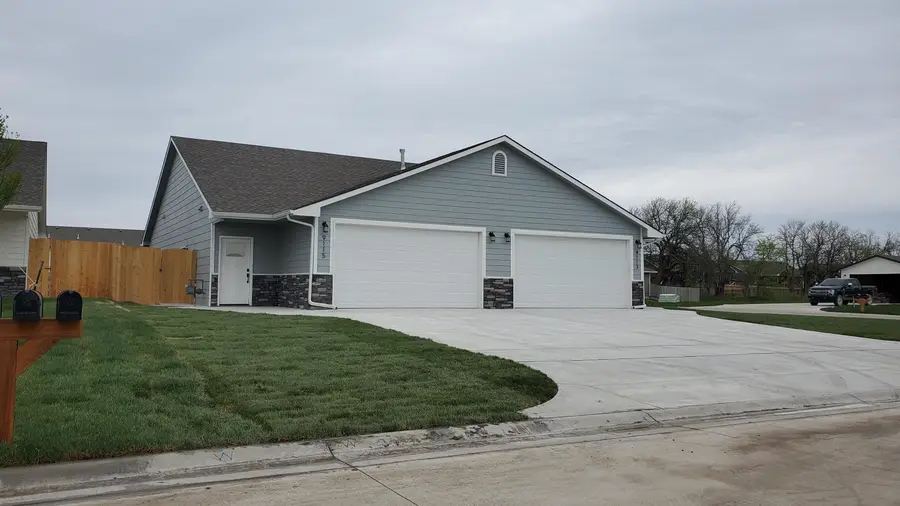 9113 E Chris Ct, Wichita, KS 67226 - Image #2