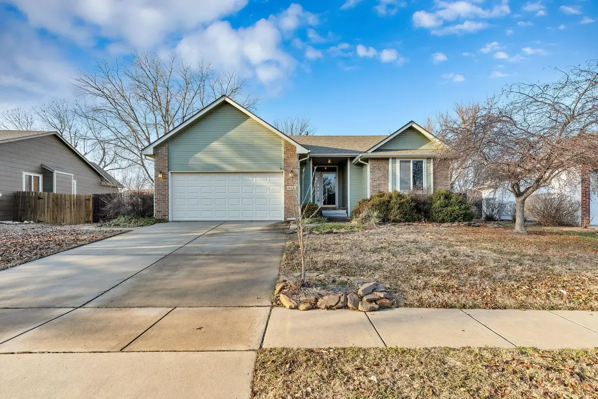 1630 E Windwood Cir, Derby, KS 67037 - Image #1