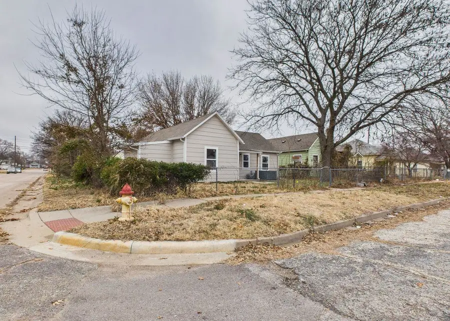 801 E 4th St, Wellington, KS 67152 - Image #3