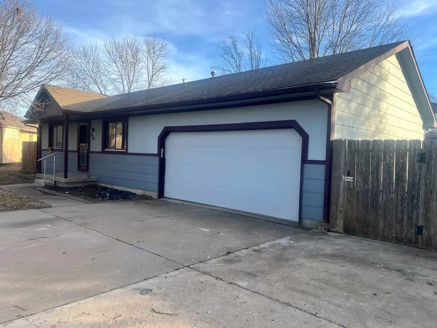 414 N Marlen Ct., Haysville, KS 67060 - Image #2