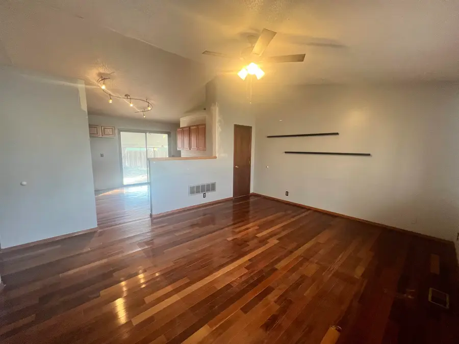 414 N Marlen Ct., Haysville, KS 67060 - Image #3