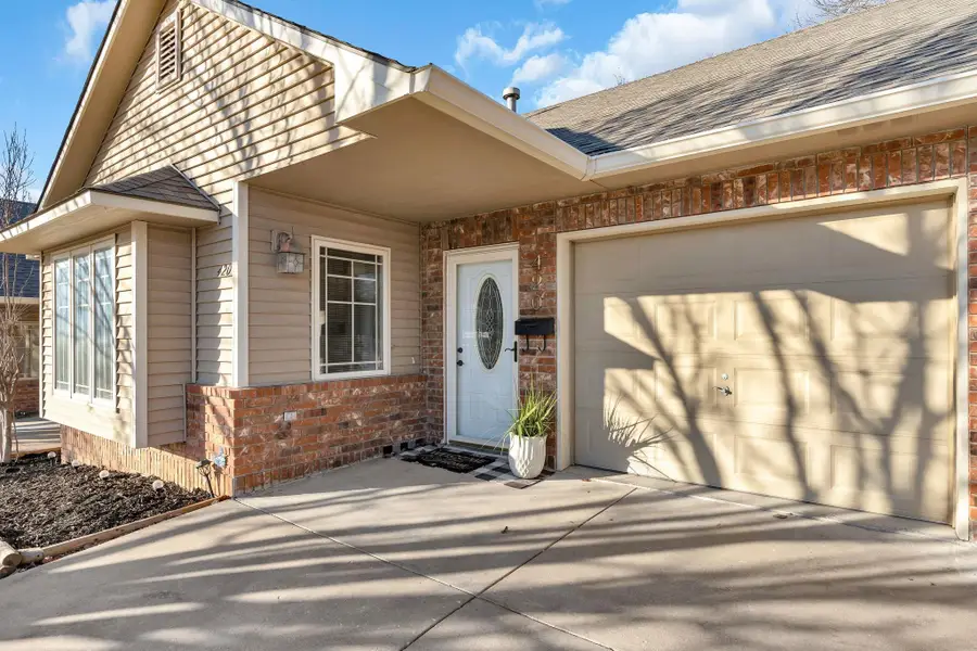 420 E 13th Ave, Augusta, KS 67010 - Image #2