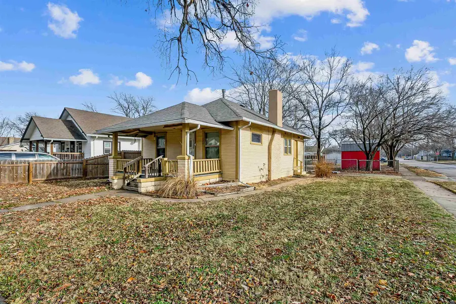 148 S Edwards Ave, Wichita, KS 67213 - Image #2
