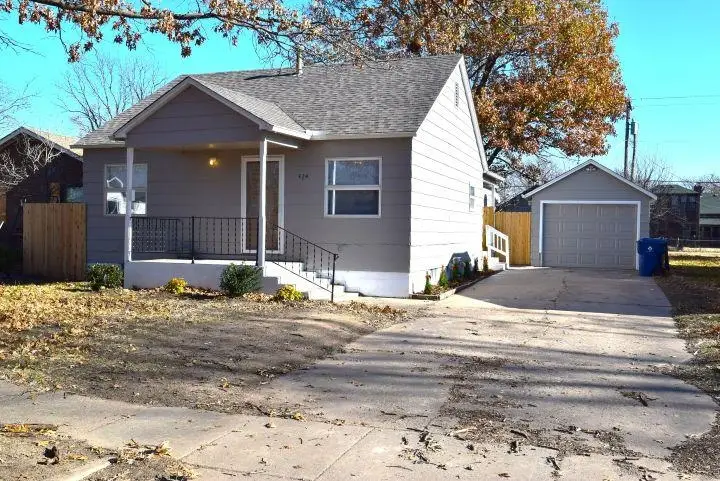 424 N Park Ave, Valley Center, KS 67147 - Image #2