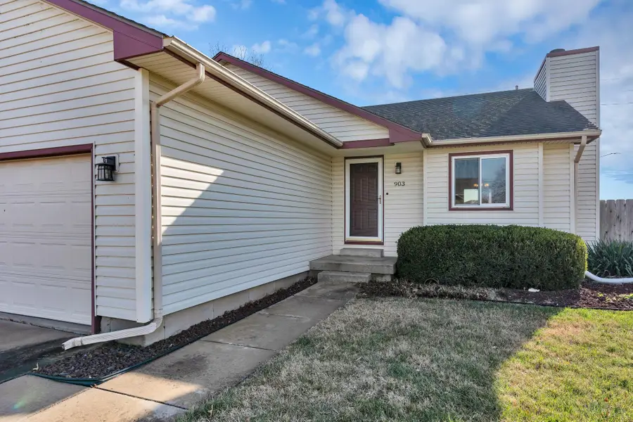 903 E Stetson Cir, Maize, KS 67101 - Image #3
