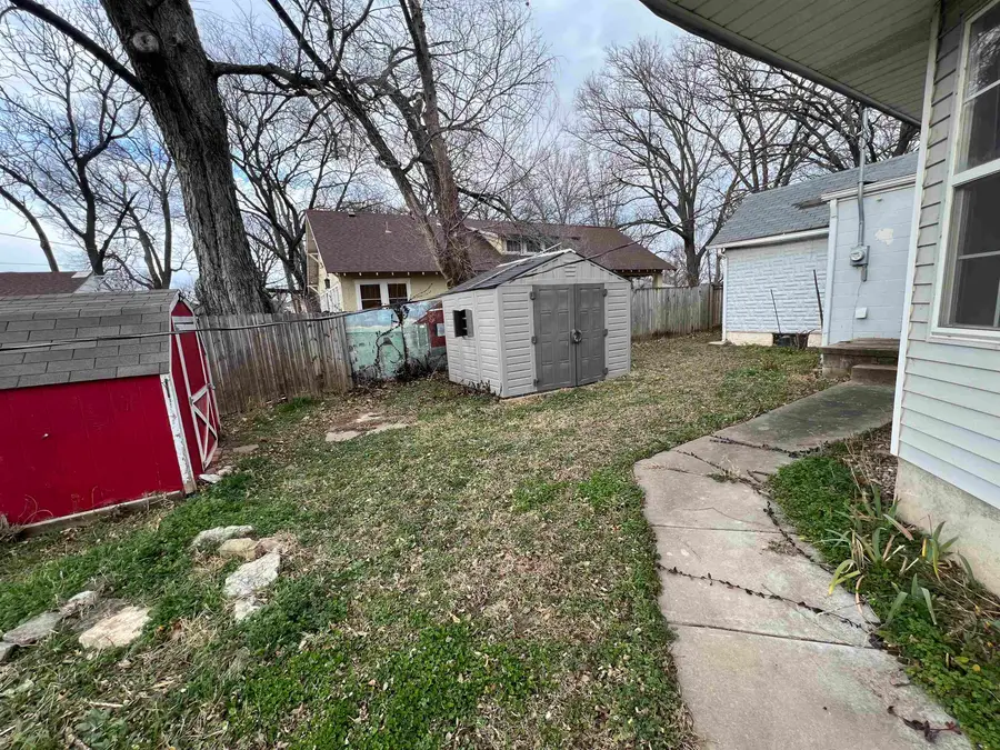 705 N Linden, Belle Plaine, KS 67013 - Image #3