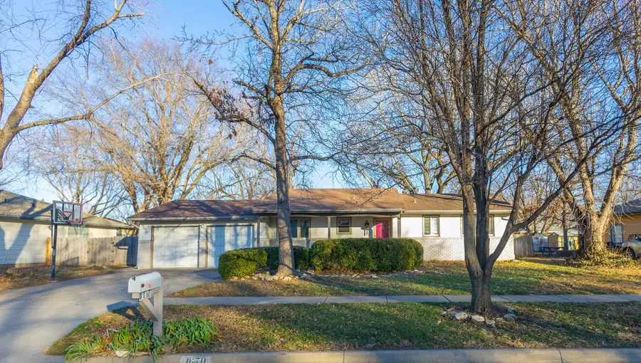 1670 N Wood Ave, Wichita, KS 67212 - Image #2