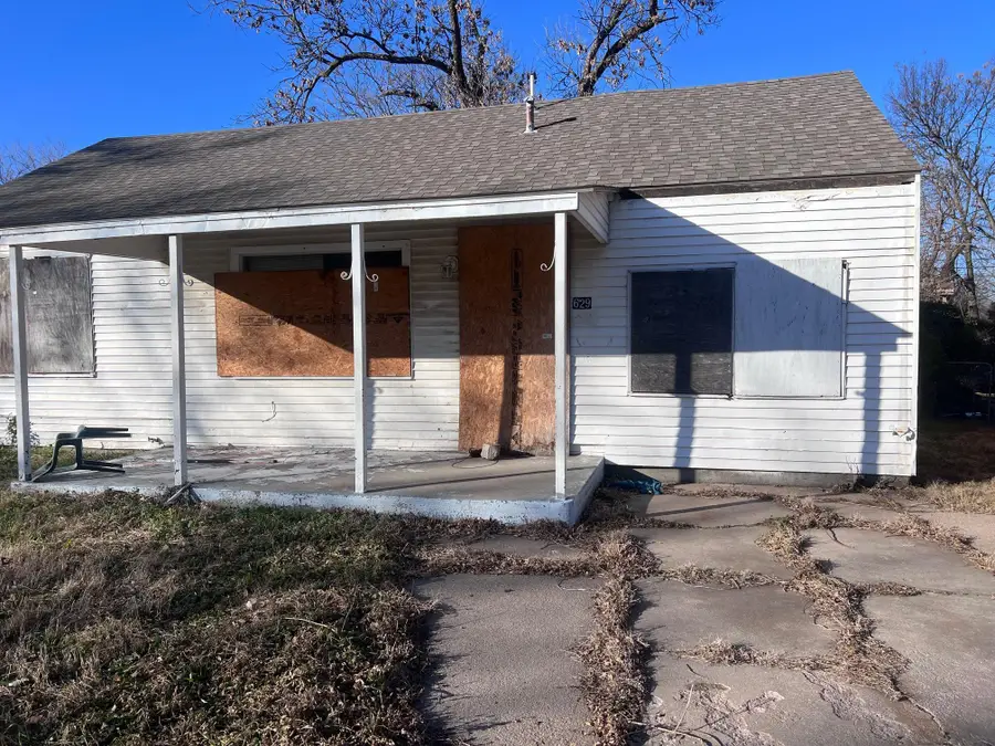 629 N Poplar, Wichita, KS 67214 - Image #2