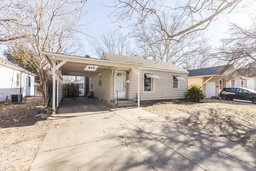 849 Merrill St, Salina, KS 67401 - Image #2