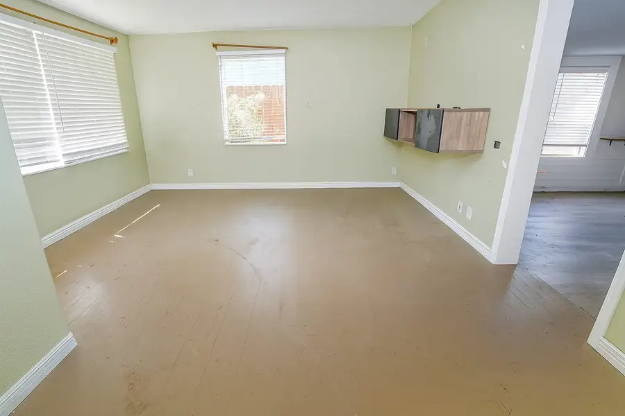 145 S Saint Clair, Wichita, KS 67213 - Image #2