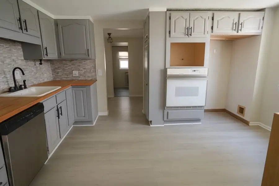 145 S Saint Clair, Wichita, KS 67213 - Image #3