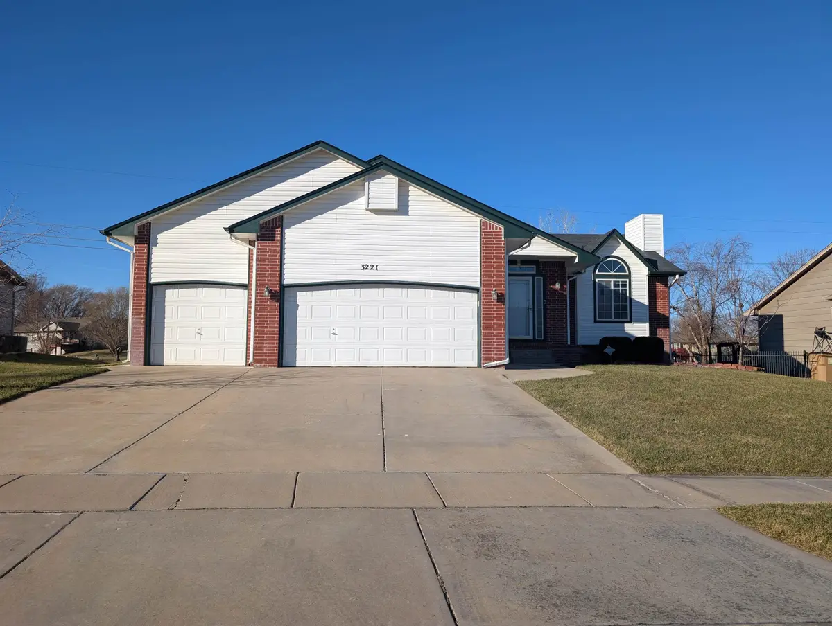3221 N Forest Ridge St, Wichita, KS 67205 - Image #1