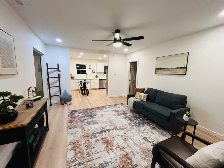 651 N Edgemoor St, Wichita, KS 67208 - Image #3