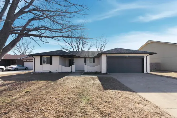 2540 N Claiborn Cir, Wichita, KS 67226
