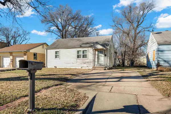 1443 N Piatt Ave, Wichita, KS 67214