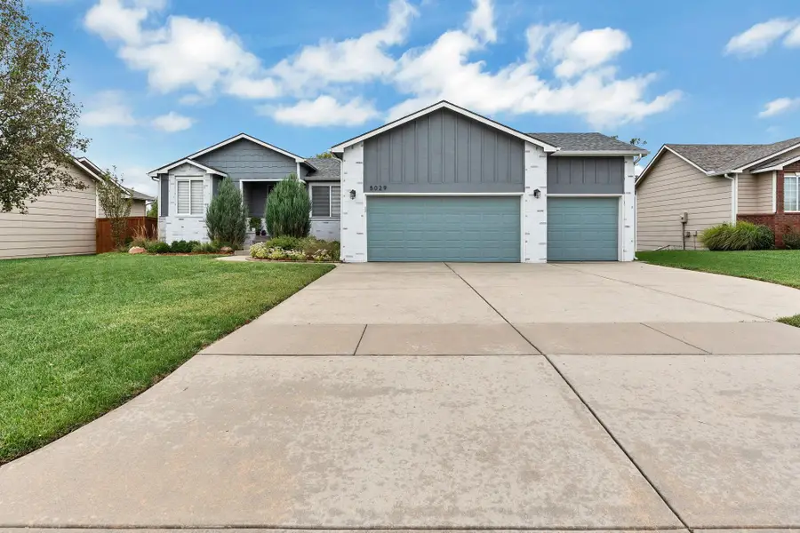 5029 N Saker Cir, Wichita, KS 67219 - Image #3