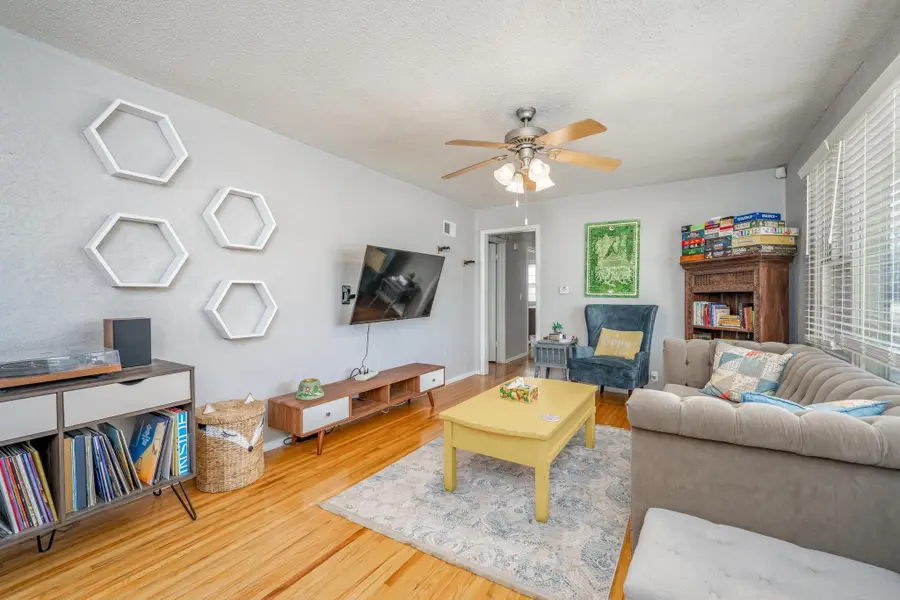 168 Stearns Ave, Haysville, KS 67060 - Image #2