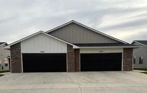 2985 S Maize Ct, Wichita, KS 67215