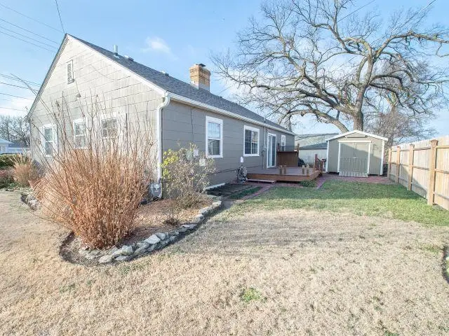 206 E A St, Hillsboro, KS 67063 - Image #3