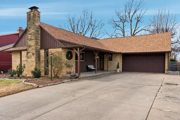 2019 N Westridge Dr, Wichita, KS 67203