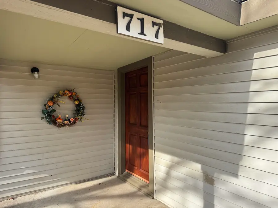 717 S Erie St, Wichita, KS 67211 - Image #2