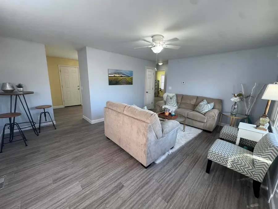 823 S Erie St, Wichita, KS 67211 - Image #2