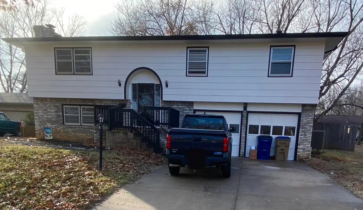 609 N Willow Dr, Derby, KS 67037 - Image #1