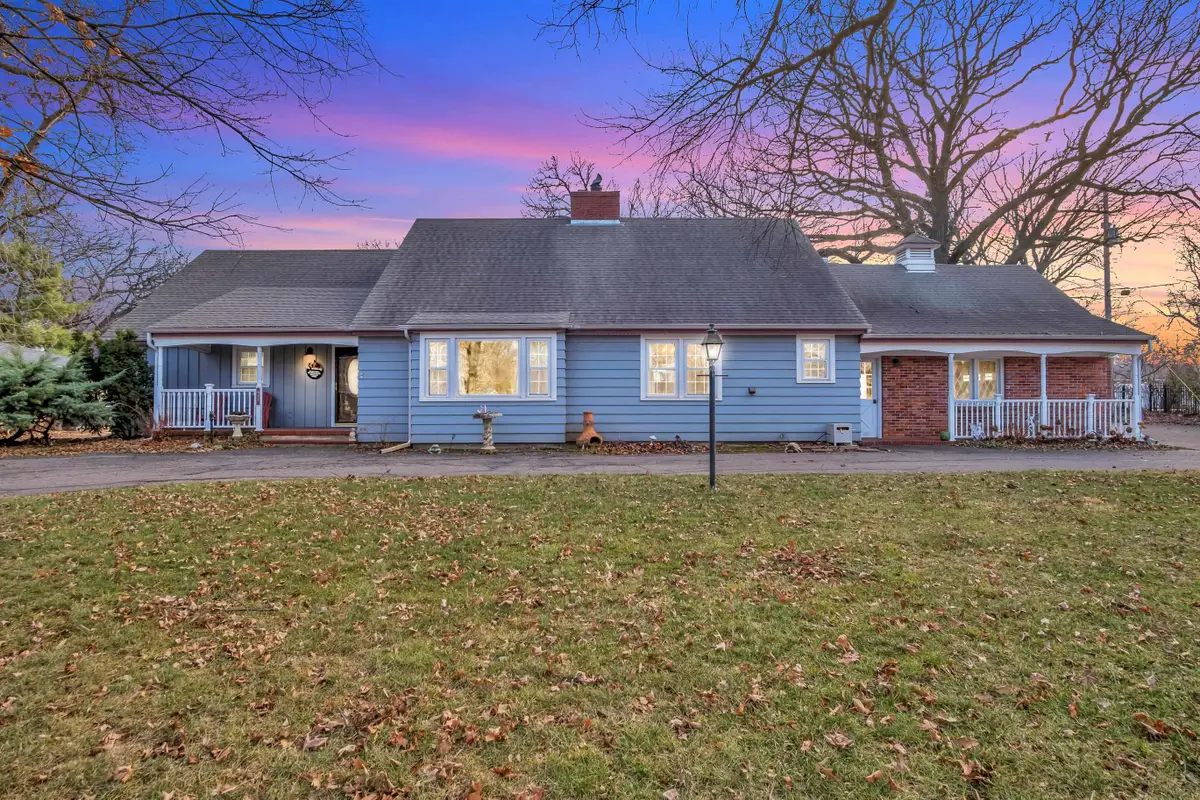 617 W 8th St, Newton, KS 67114 - Image #1