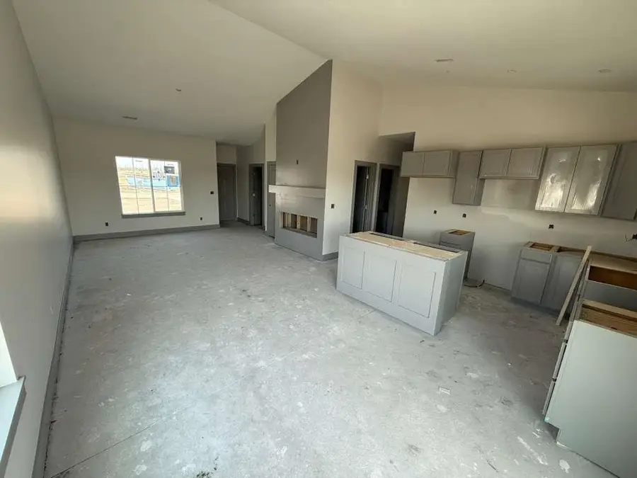 1611 Midway Ct., Valley Center, KS 67147 - #3