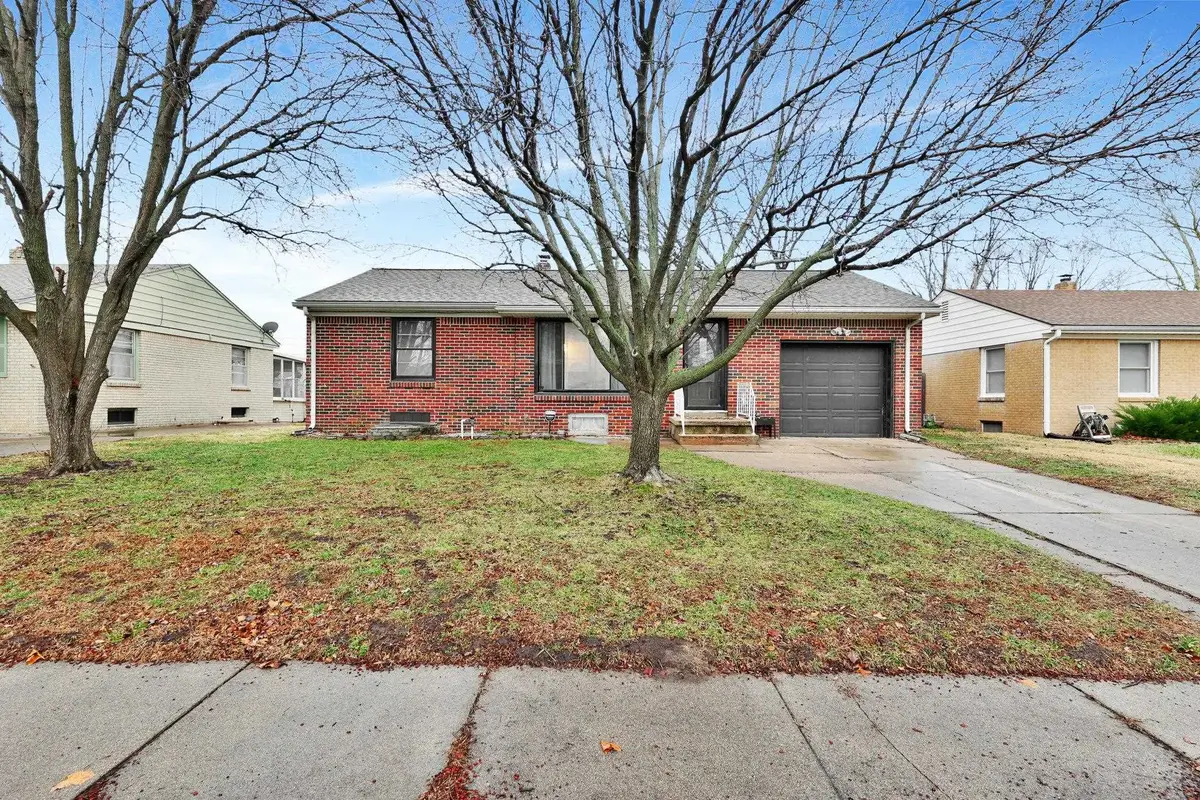 2431 N Somerset Ave, Wichita, KS 67204 - Image #1