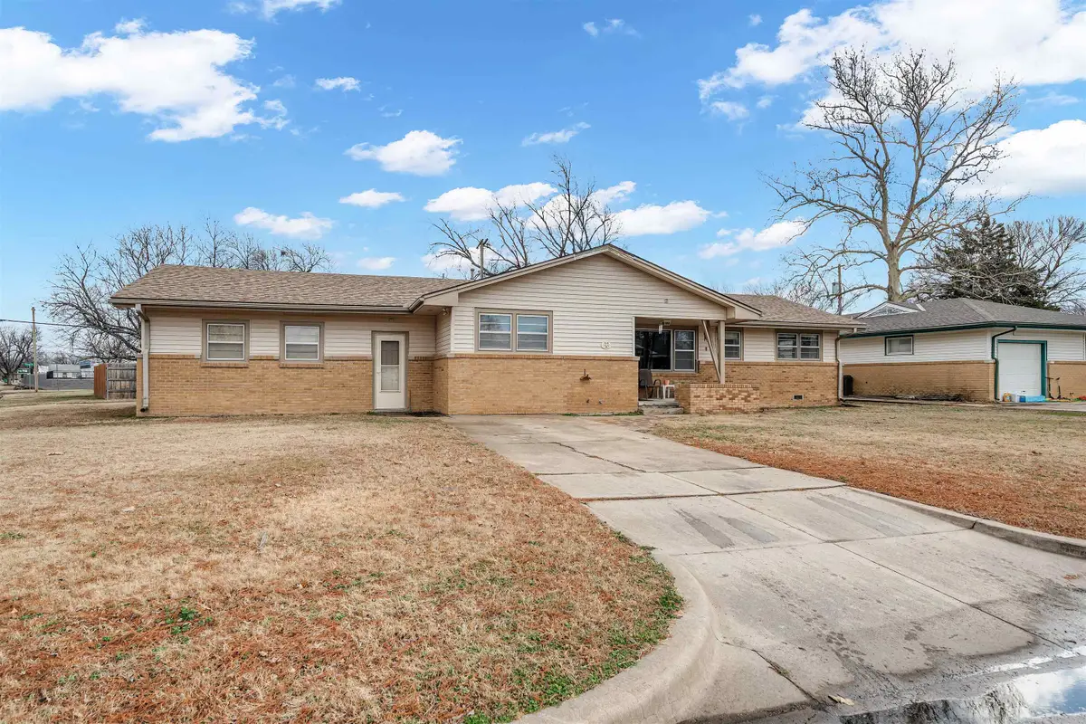 3102 S Martinson Ave, Wichita, KS 67217 - Image #1